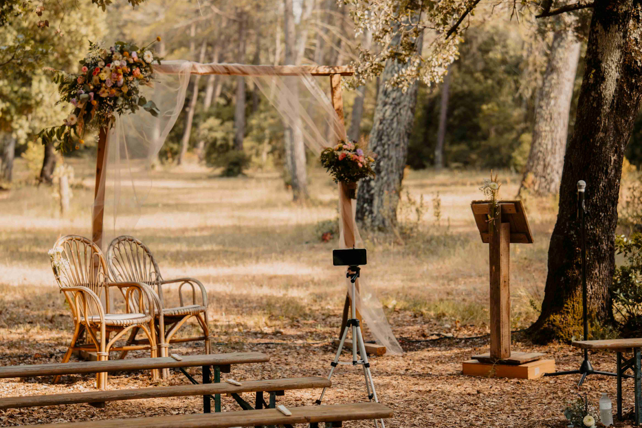 cérémonie laïque, décoration et arche